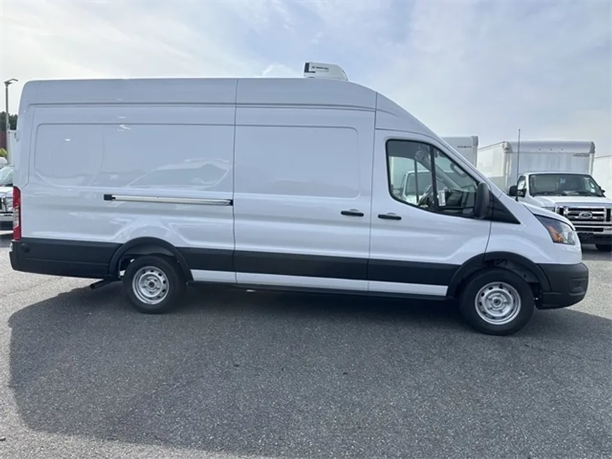 2025 Ford Transit photo 1