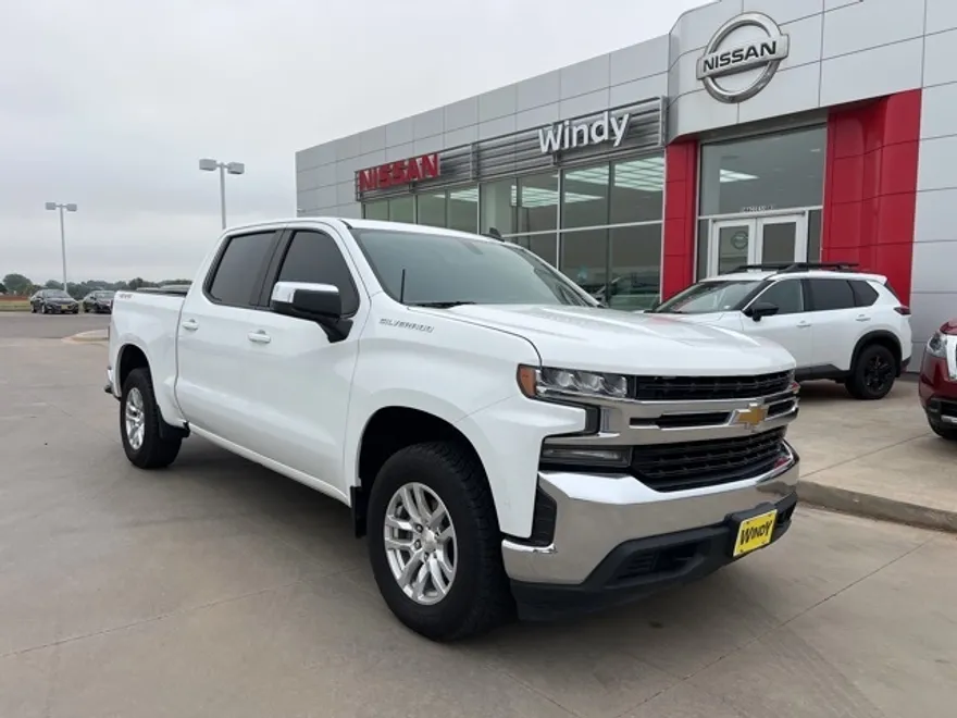 2020 Chevrolet Silverado 1500 LT photo 1