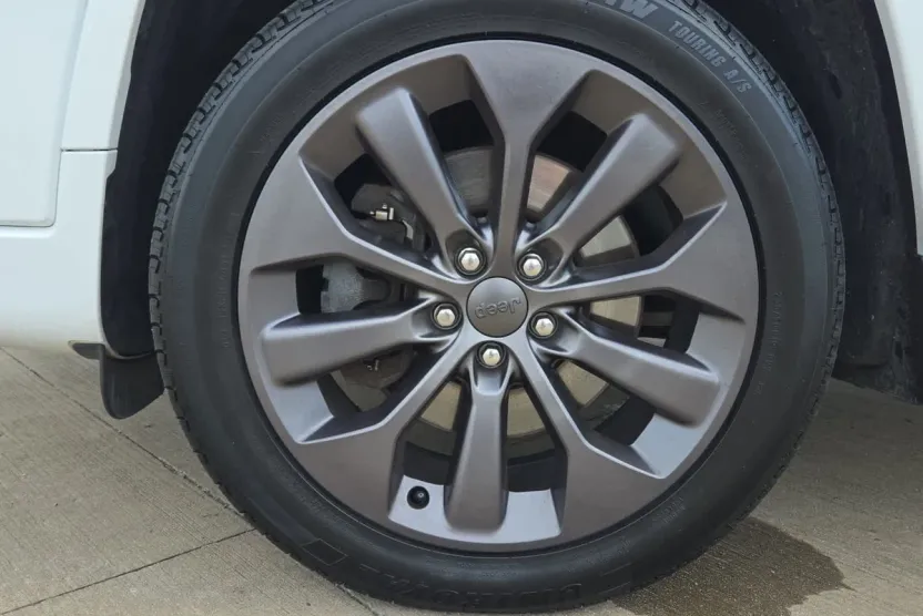 2020 Jeep Cherokee Limited photo 1