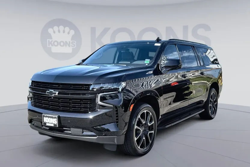 2024 Chevrolet Suburban RST photo 1