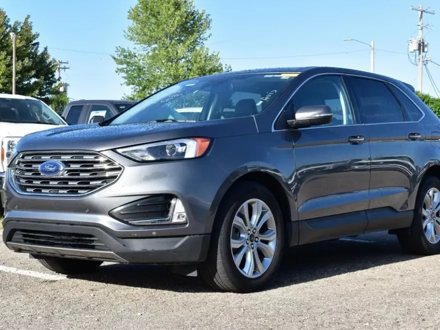 2024 Ford Edge Titanium photo 1