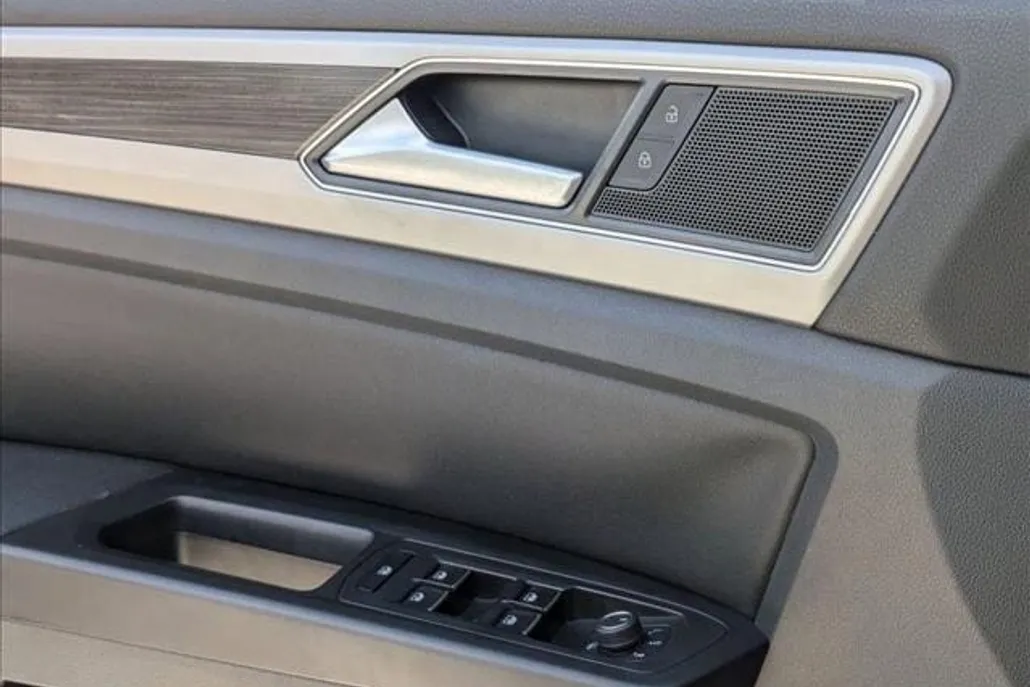 2019 Volkswagen Atlas V6 SE Technology photo 1