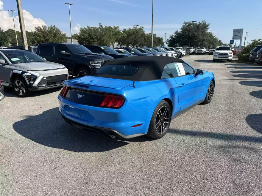 2023 Ford Mustang EcoBoost Premium Convertible photo 1