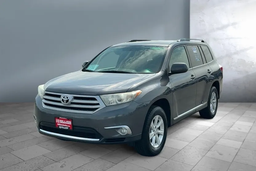 2011 Toyota Highlander Base photo 1