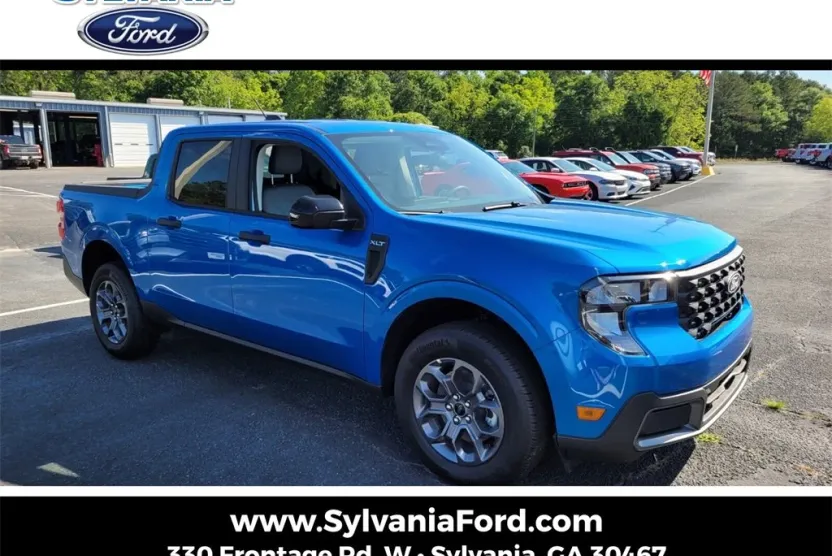 2025 Ford Maverick XLT photo 1