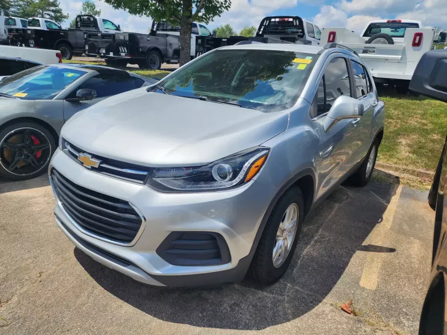 2020 Chevrolet Trax LT photo 1