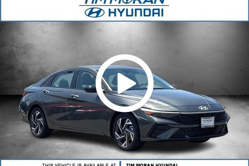 2025 Hyundai Elantra SEL Sport photo 1