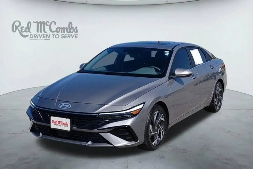 2024 Hyundai Elantra SEL Convenience photo 1