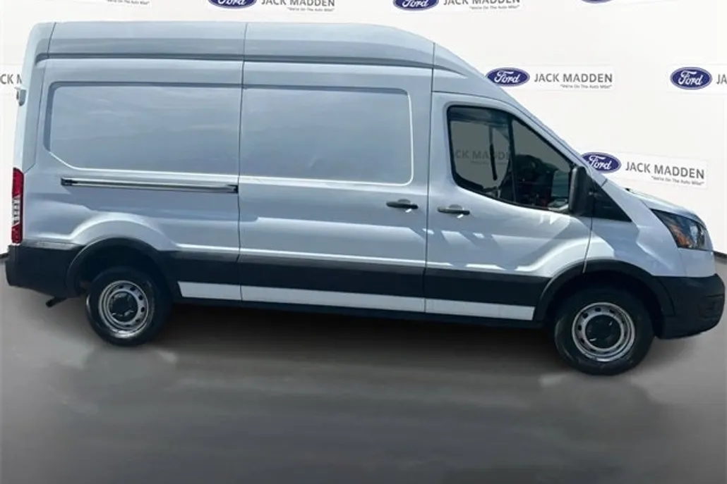 2021 Ford Transit photo 1