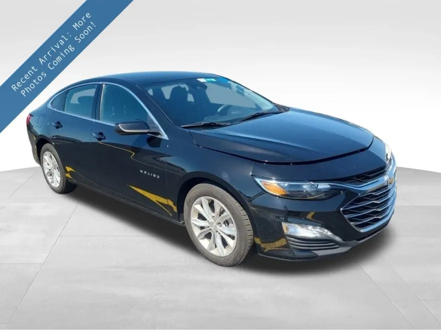 2024 Chevrolet Malibu 1LT photo 1