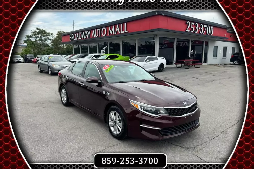 2018 Kia Optima LX photo 1
