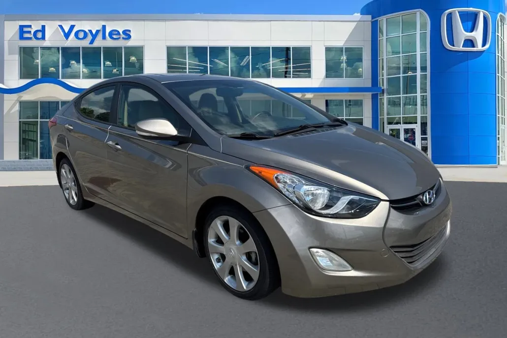 2013 Hyundai Elantra Limited photo 1