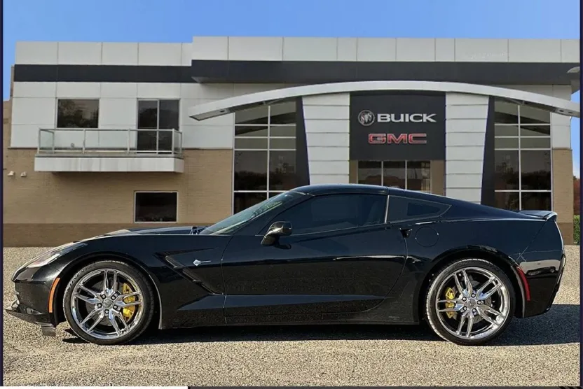 2014 Chevrolet Corvette Stingray Z51 2LT photo 1