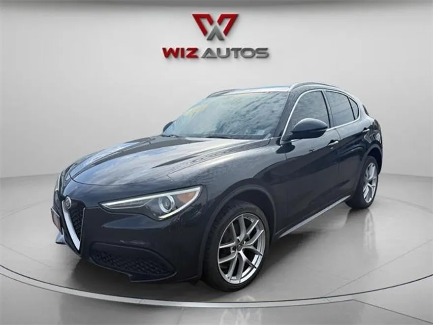 2018 Alfa Romeo Stelvio Ti photo 1
