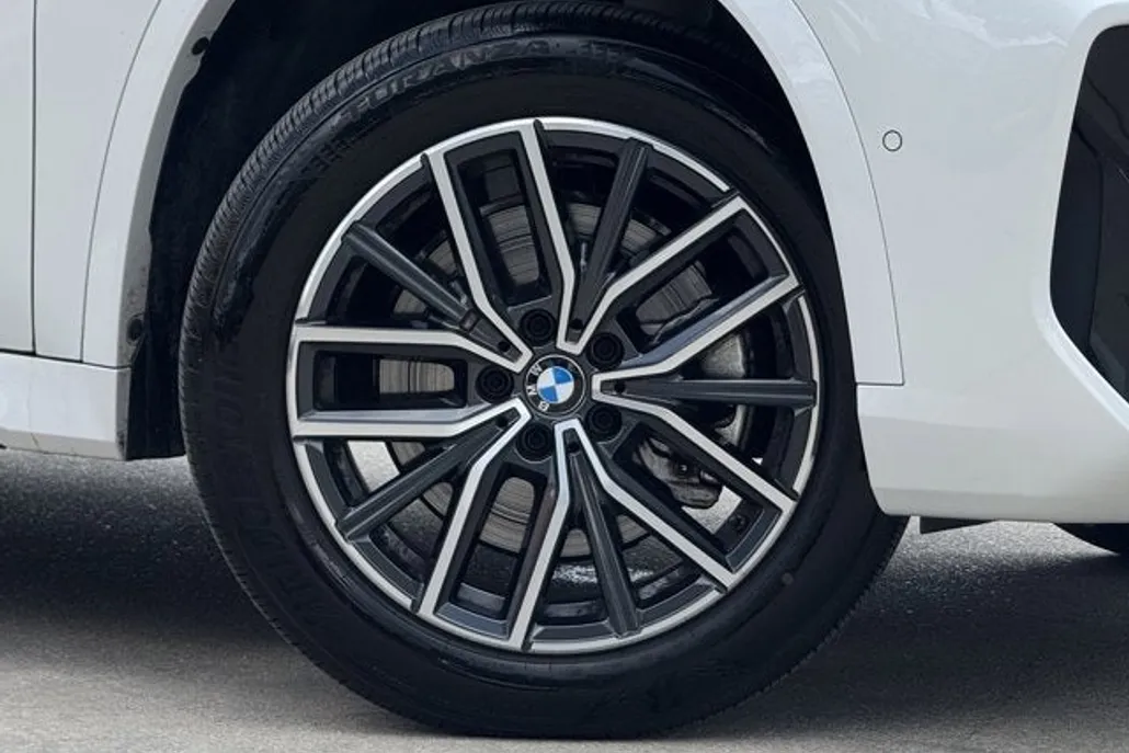 2025 Bmw X1 XDrive28i photo 1