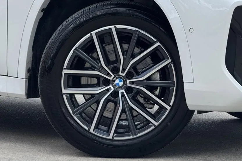 2025 Bmw X1 XDrive28i photo 1