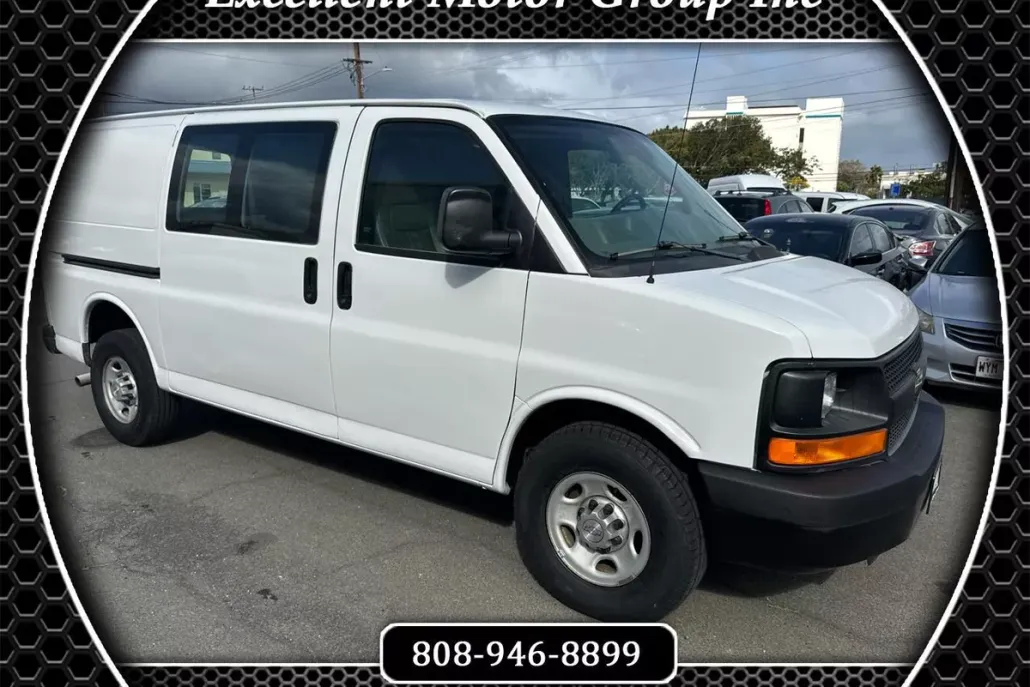 2010 Chevrolet Express Cargo Van 2500 photo 1