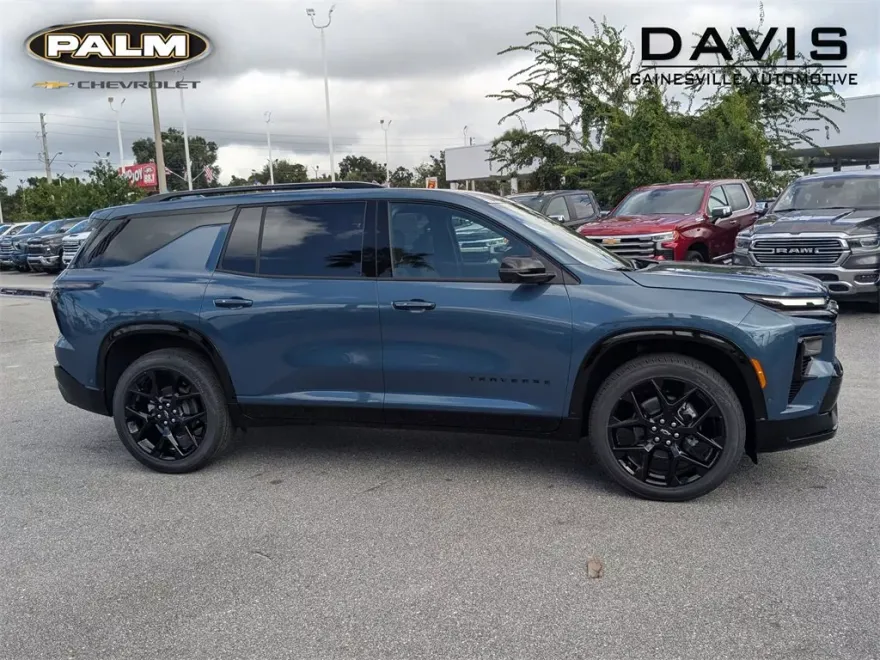 2026 Chevrolet Traverse RS photo 1