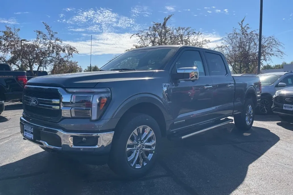 2025 Ford F-150 Lariat photo 1