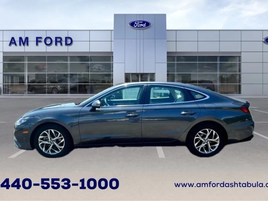 2022 Hyundai Sonata SEL photo 1