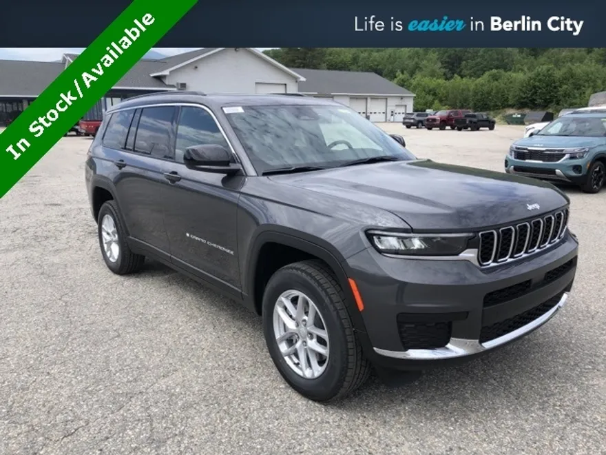 2025 Jeep Grand Cherokee Laredo photo 1