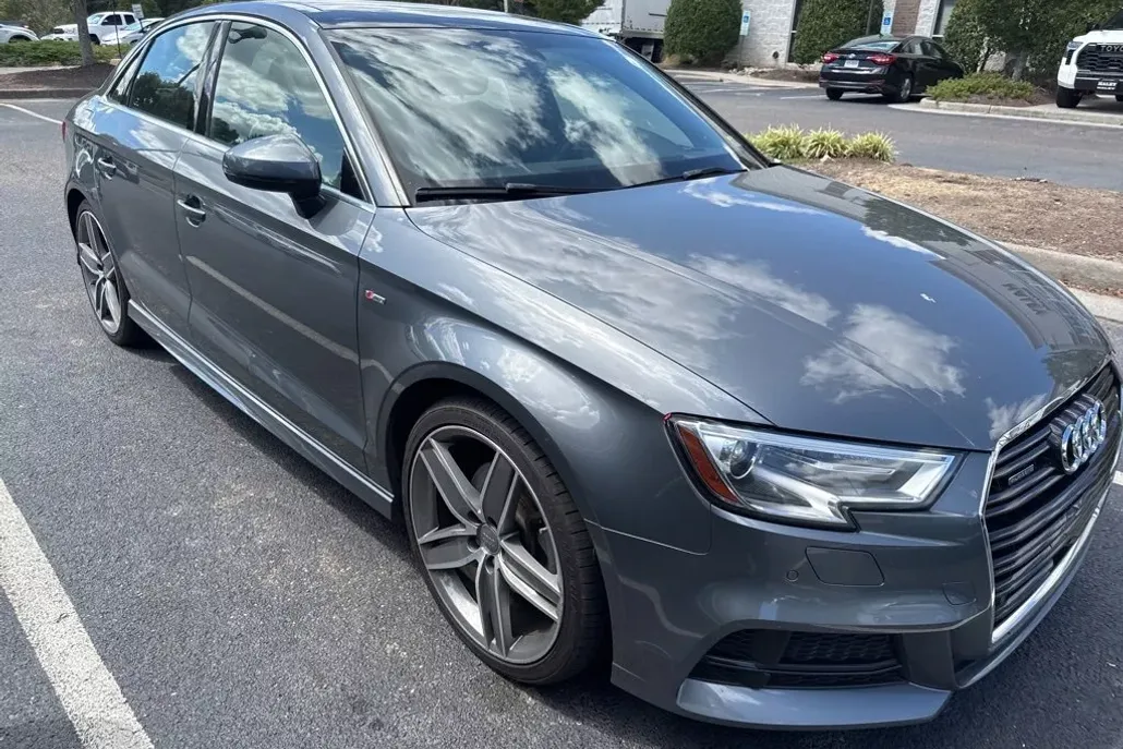 2018 Audi A3 2.0T Premium Plus Quattro photo 1