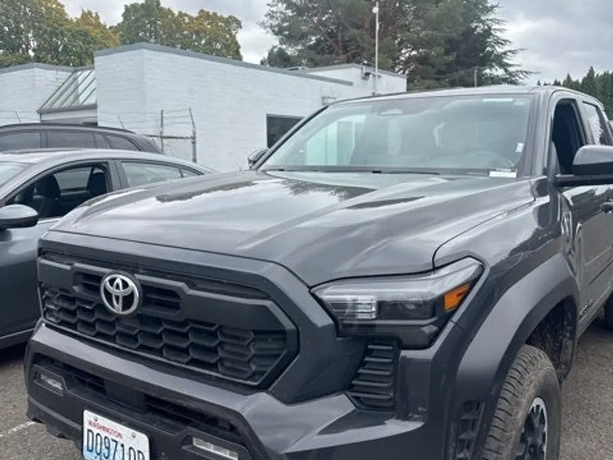 2024 Toyota Tacoma TRD Off-Road photo 1