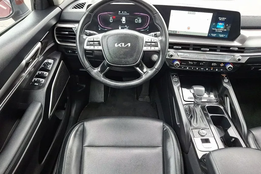 2023 Kia Telluride S photo 1