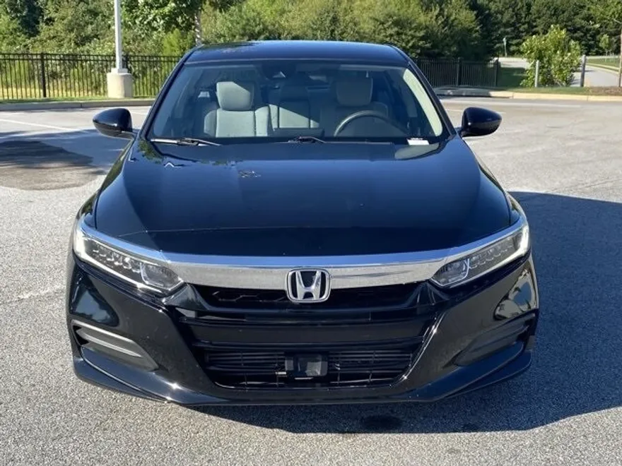 2018 Honda Accord LX photo 1