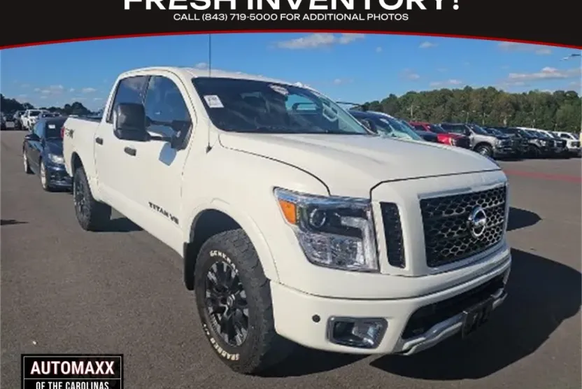 2019 Nissan Titan PRO-4X photo 1