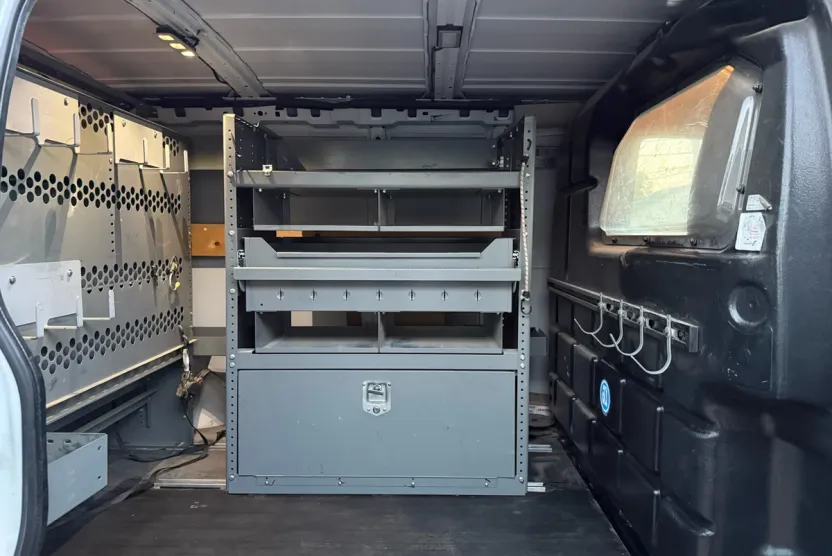 2018 Chevrolet Express 2500 Cargo photo 1