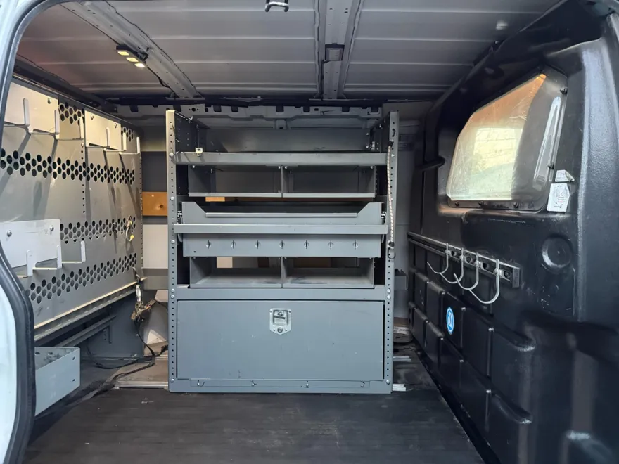 2018 Chevrolet Express 2500 Cargo photo 1