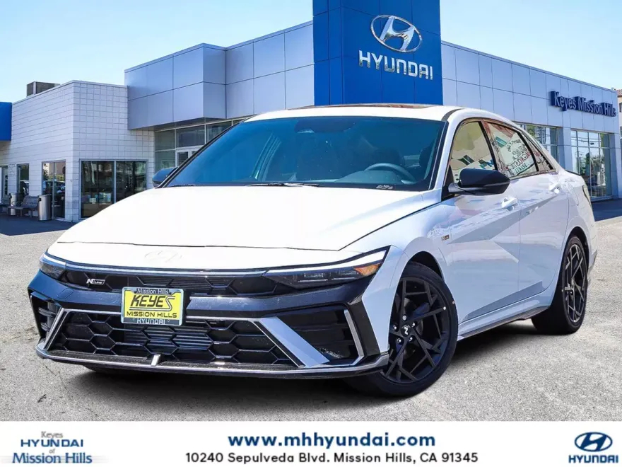 2025 Hyundai Elantra N Line photo 1