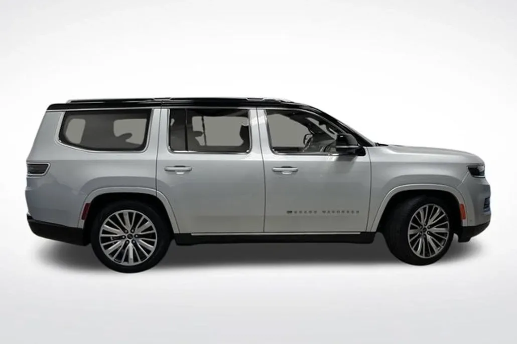 2024 Jeep Grand Wagoneer III photo 1