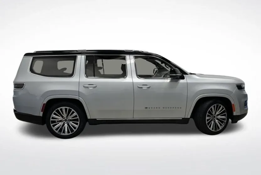 2024 Jeep Grand Wagoneer III photo 1