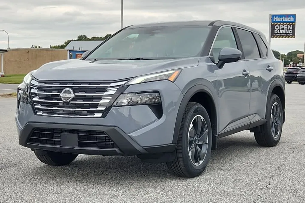 2026 Nissan Rogue SV photo 1