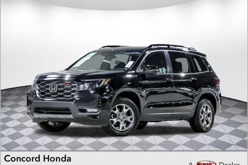 2022 Honda Passport TrailSport photo 1