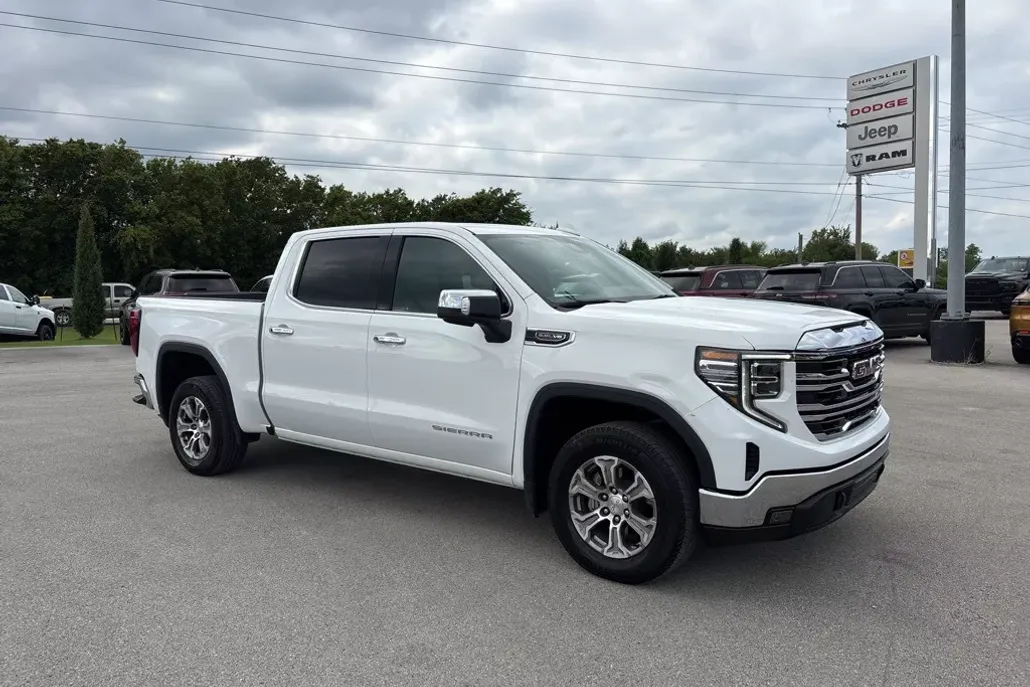 2024 Gmc Sierra 1500 SLT photo 1