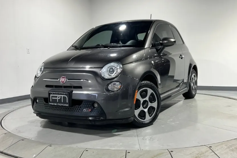 2017 Fiat 500 Abarth photo 1