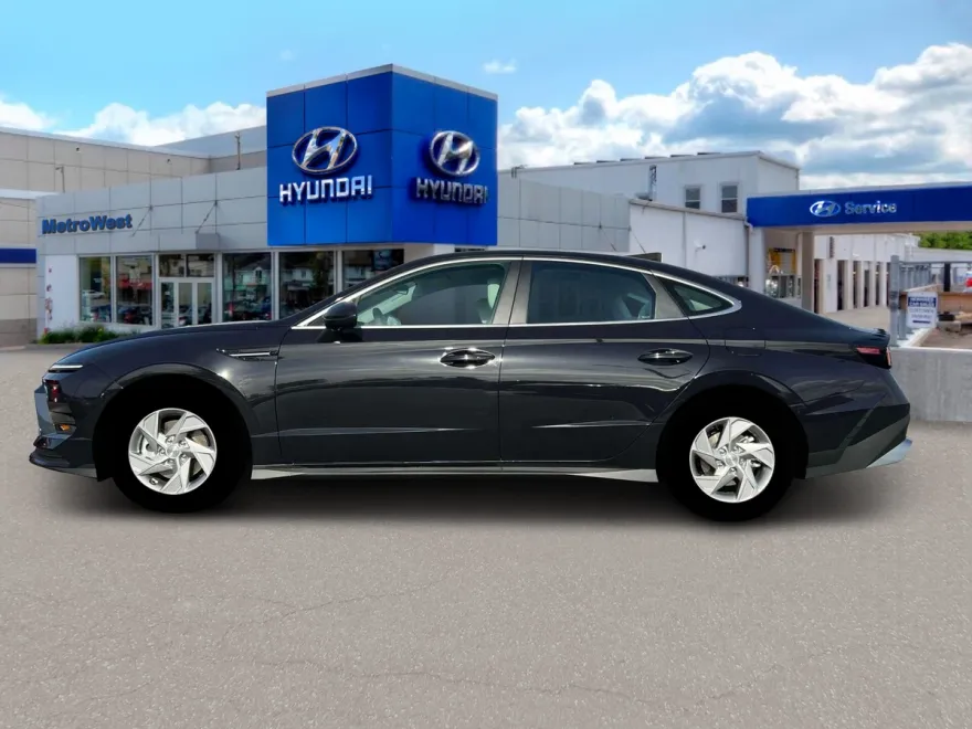 2026 Hyundai Sonata SE photo 1