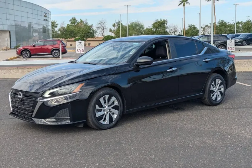 2025 Nissan Altima 2.5 S photo 1