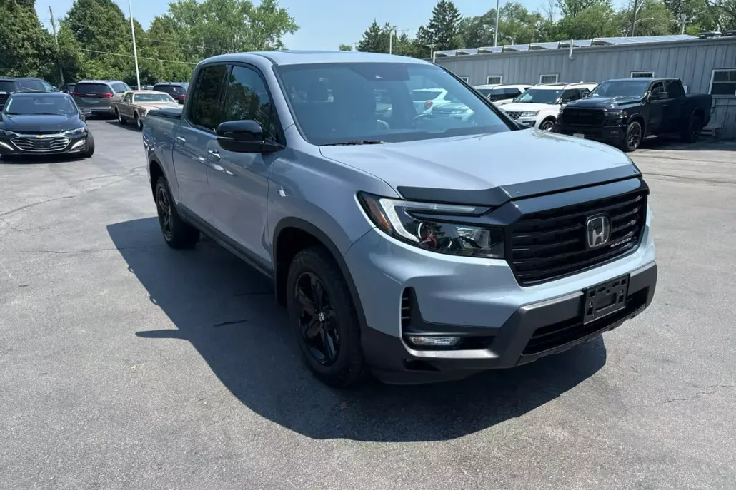 2023 Honda Ridgeline Black Edition photo 1