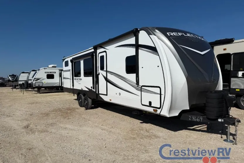 2025 Grand Design Recreational Reflection Narrow Body photo 1