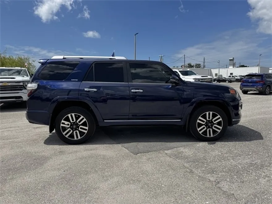 2018 Toyota 4Runner Limited photo 1