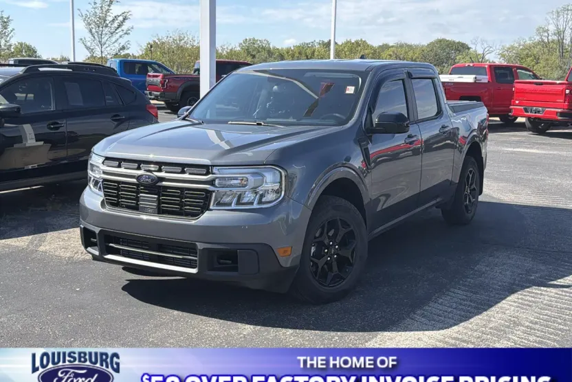 2024 Ford Maverick Lariat photo 1