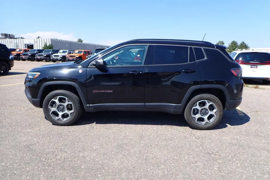 2022 Jeep Compass Trailhawk Sport photo 1
