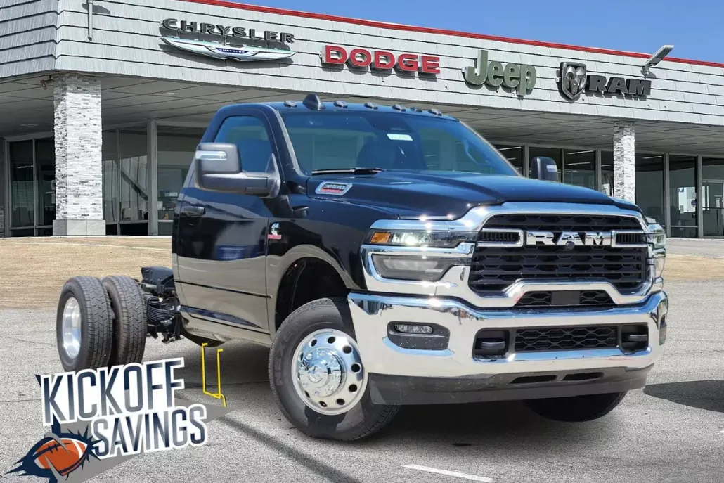 2025 Ram 3500 Tradesman photo 1