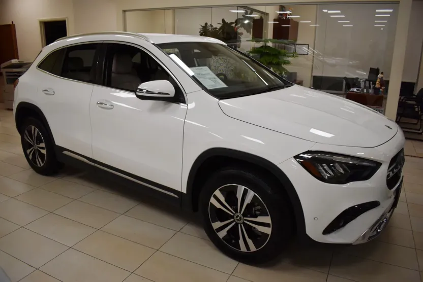 2025 Mercedes Benz GLA 250 photo 1