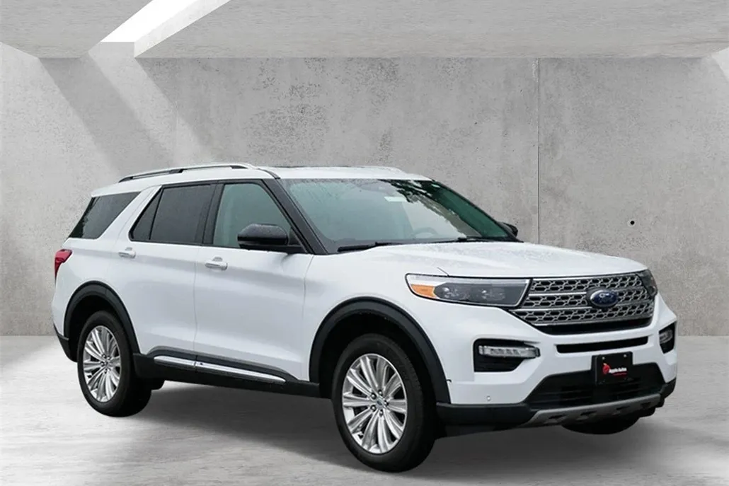 2023 Ford Explorer Limited photo 1