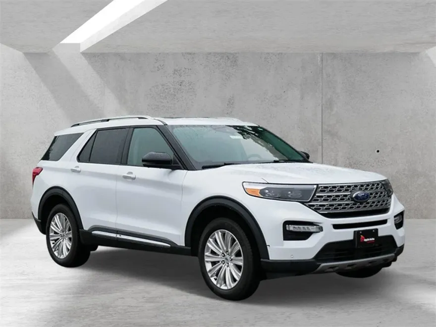 2023 Ford Explorer Limited photo 1